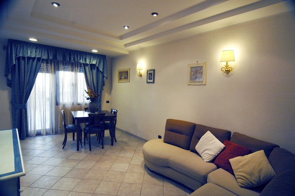 Apartment, 2 Bedrooms, Smoking, Balcony