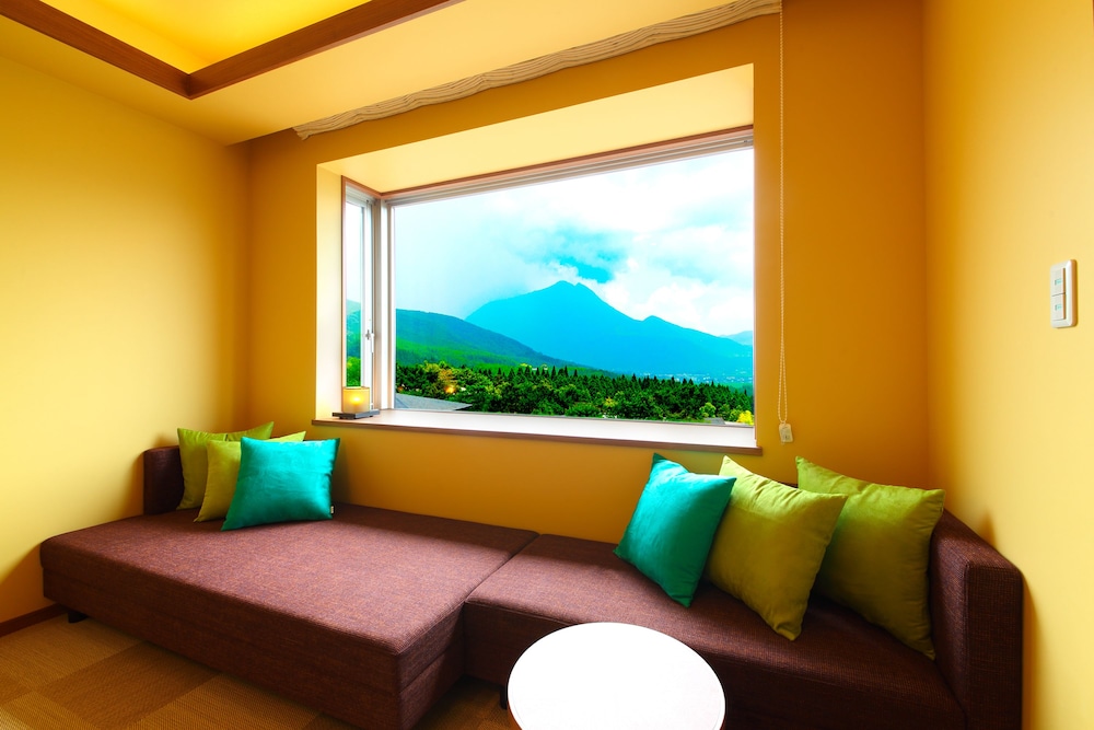 Standard Room w/Tatami Area&Mountain View -Main Bldg- Hanayoshi Area (Allergy/Vegan option N/A) photo 2