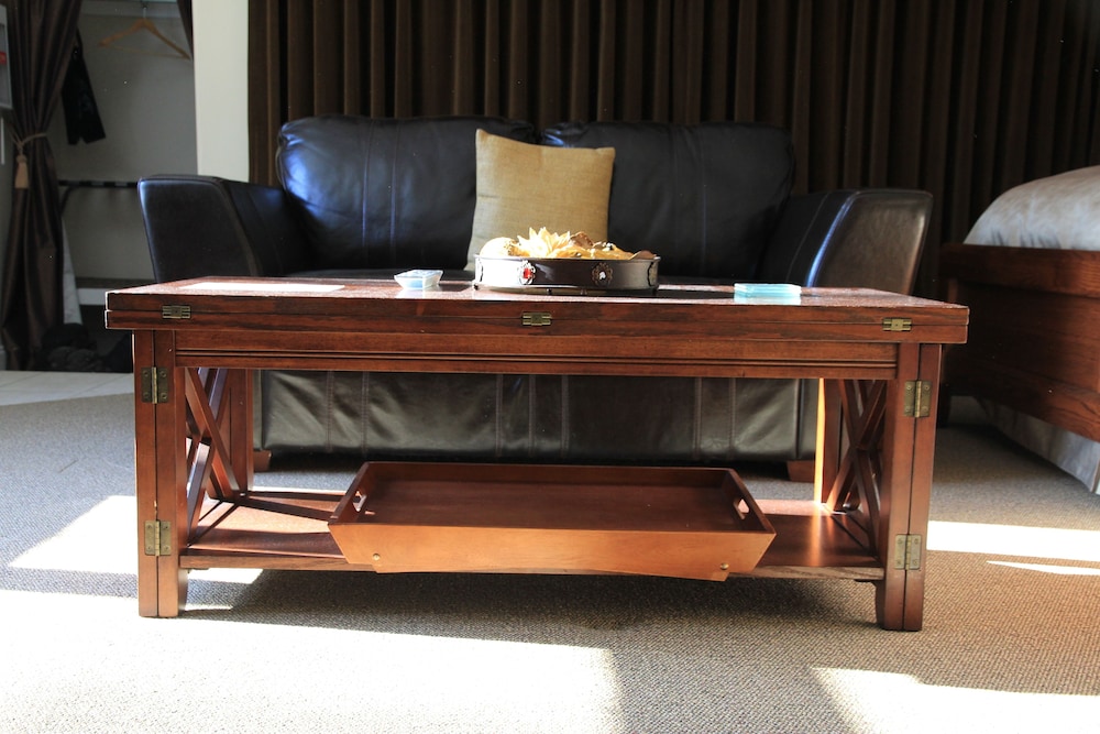 Executive Suite, 1 King Bed, Jetted Tub photo 2