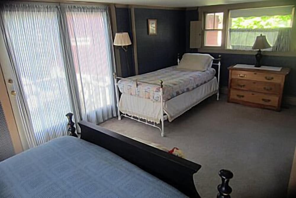 The Trillium Room photo 2