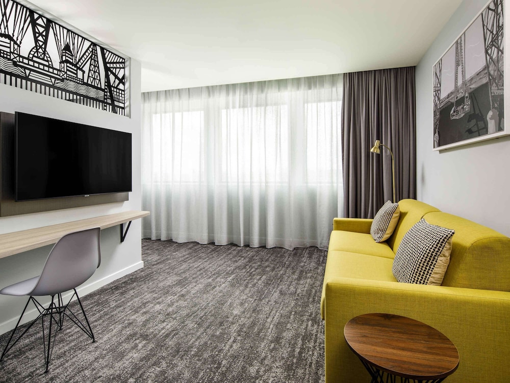 Junior Suite, 1 Double Bed with Sofa bed - Photo 4