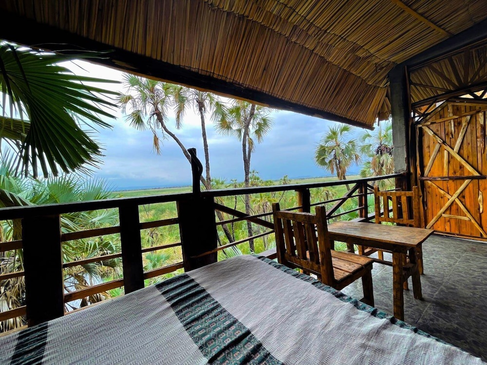 Traditional Double Room, 1 Queen Bed, Lake View photo 2