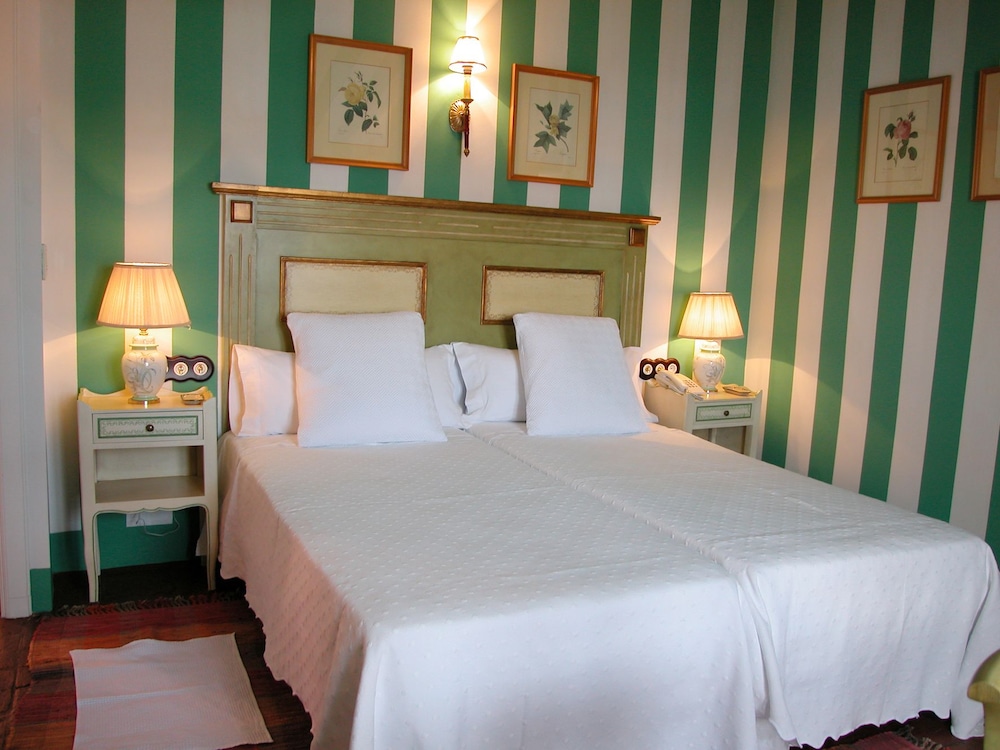 Standard Double Room photo 3