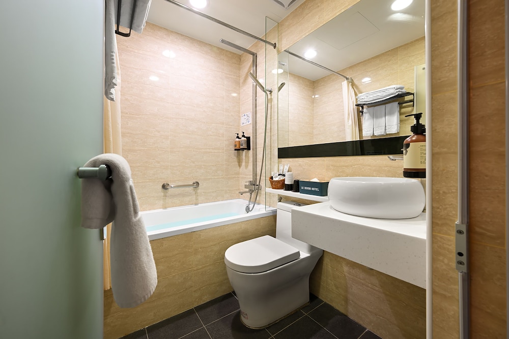 Elite Triple Room photo 2