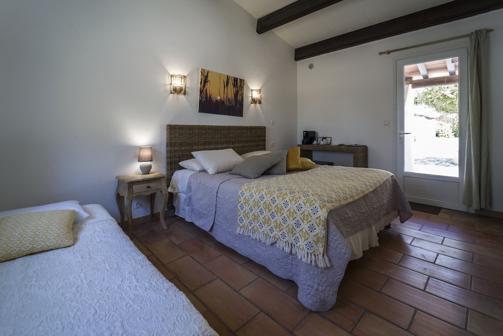 Triple Room, Terrace - Photo 2