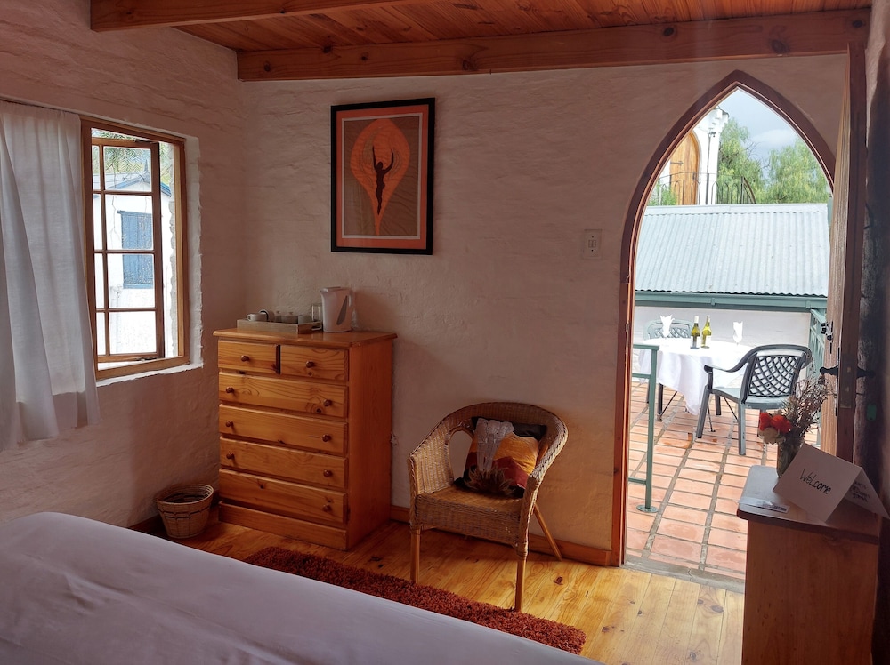 Standard Room (The Priory: Upstairs Terrace Room) photo 2