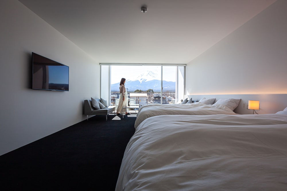 Deluxe Room, Mount Fuji View - Photo 3