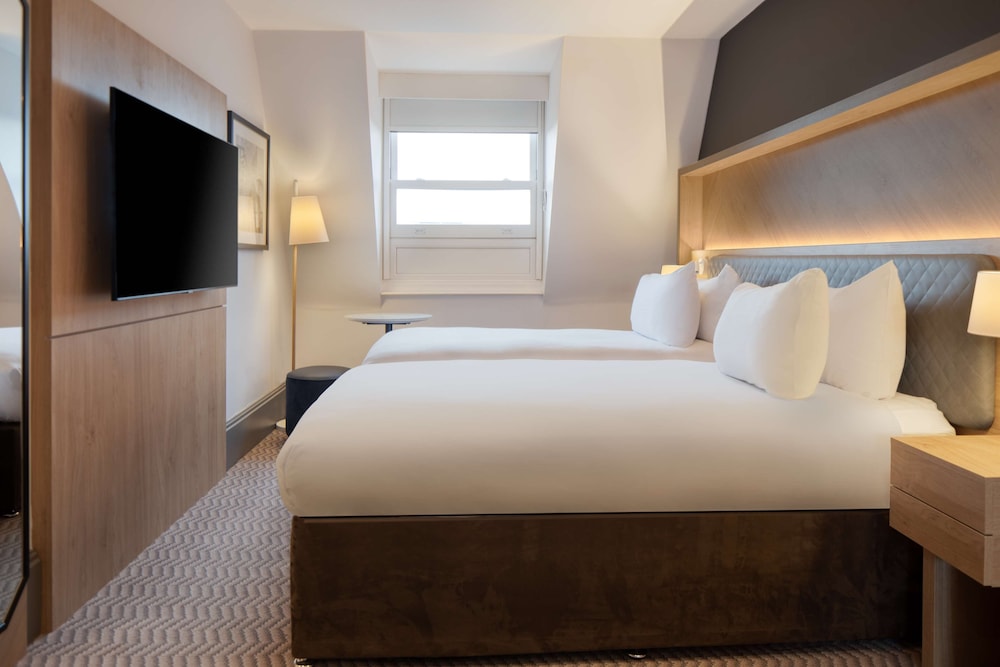 Twin Room - Photo 3