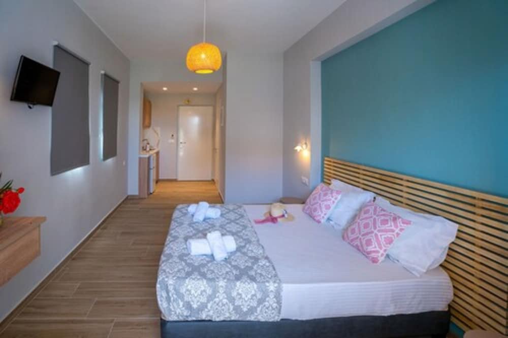 Superior Double or Twin Room, Garden View photo 2