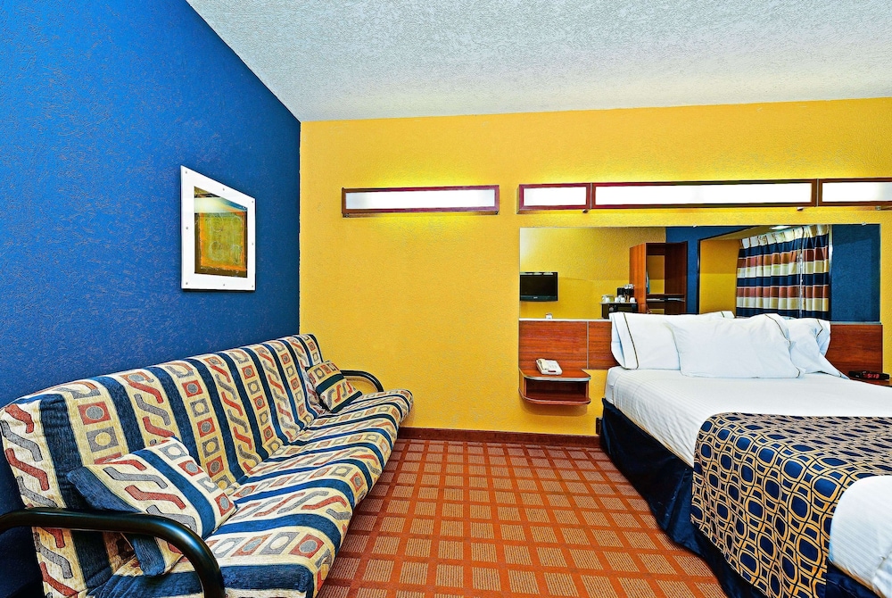 Suite, 1 King Bed with Sofa bed, Accessible, Non Smoking (Roll-In Shower, Mobility)