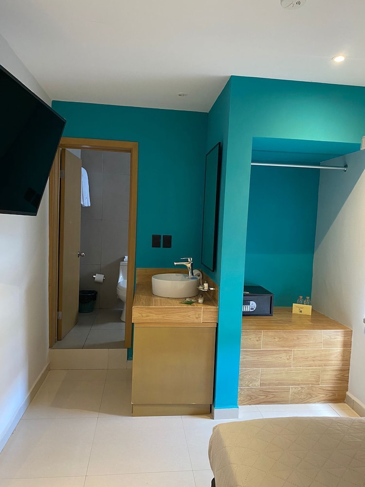 Standard Room - Photo 1