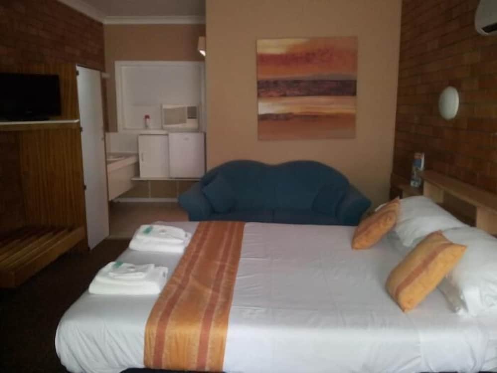 Basic Room, Non Smoking (Basic Triple Room) photo 3