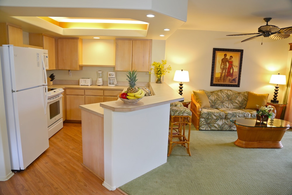 Suite, 1 Bedroom - Photo 11