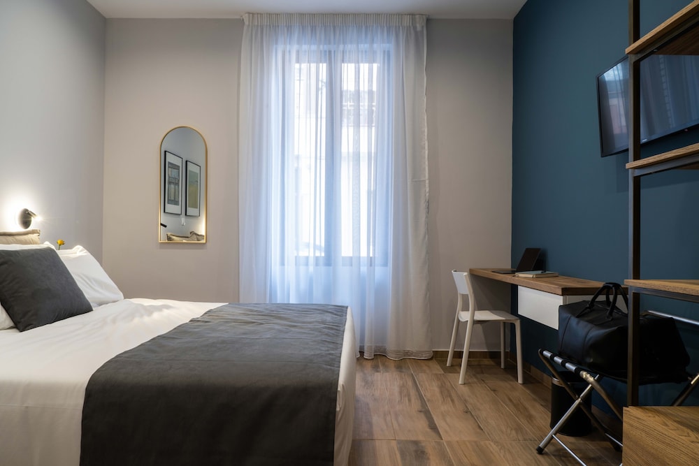 One Bedroom Apartment 2