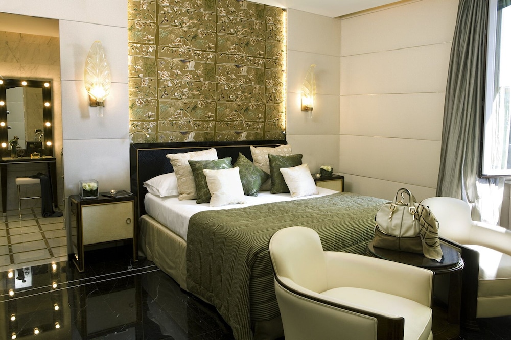 Regina Suite photo 3