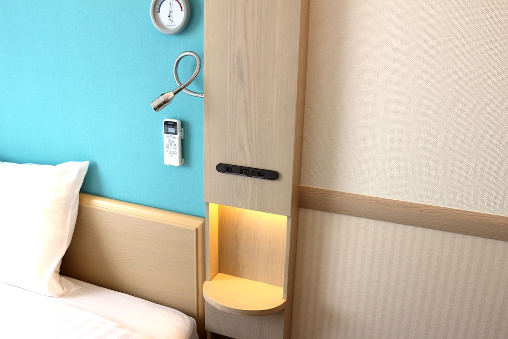 Single Room, Non Smoking photo 3