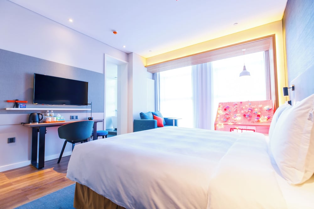 Standard Room, 1 King Bed photo 1