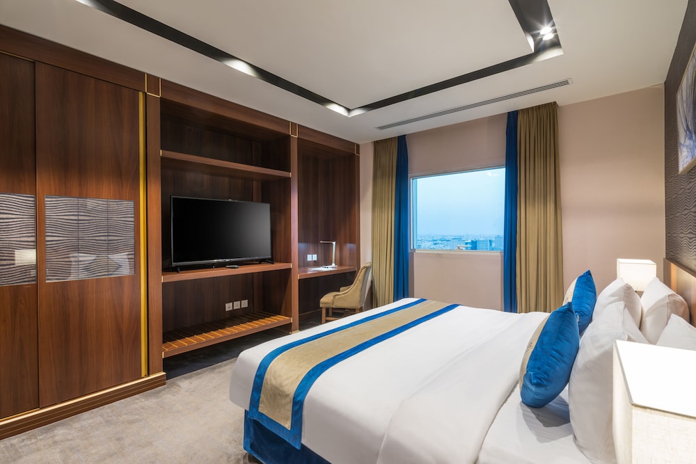 Deluxe king suite - Photo 3