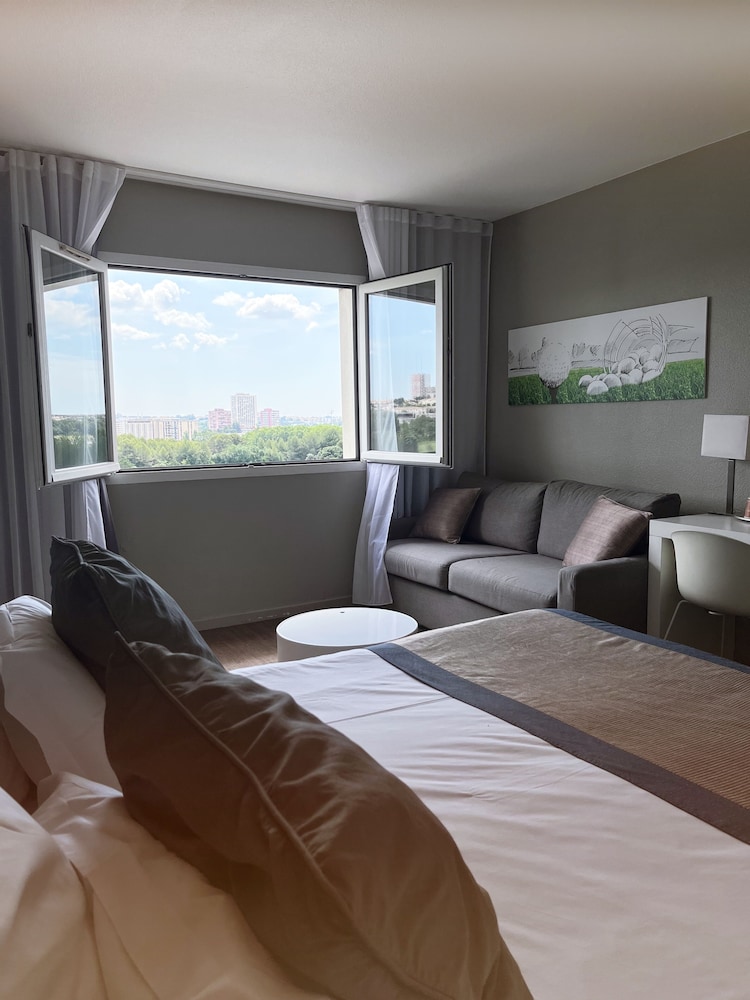Double Room, Golf View - Photo 2