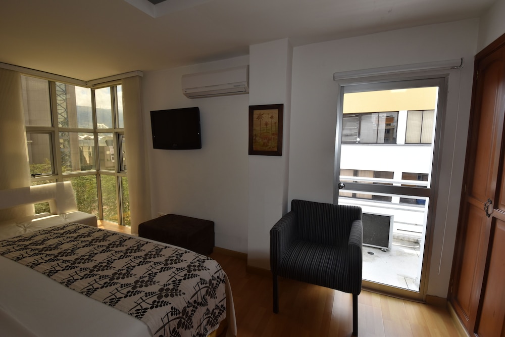 Superior Room, 1 Bedroom, City View photo 2