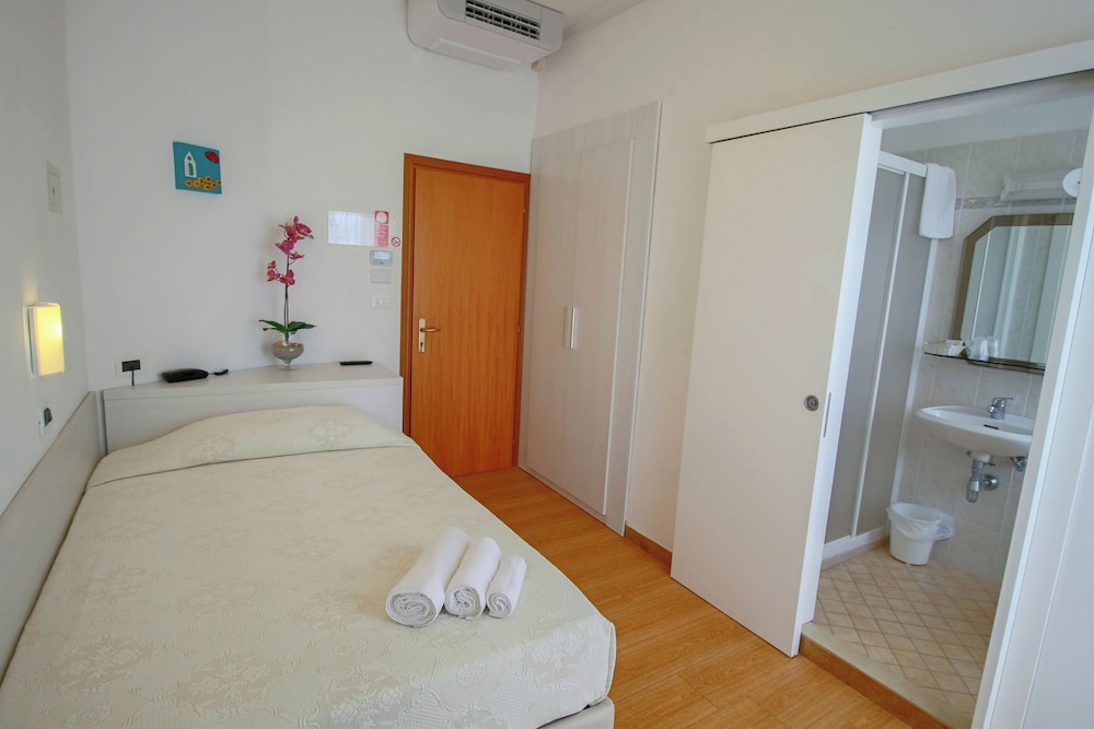 Classic Single Room photo 1