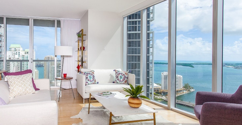 Presidential Corner Apart, 2/2 and Sofa Bed, Ocean View3710 thumbnail 6