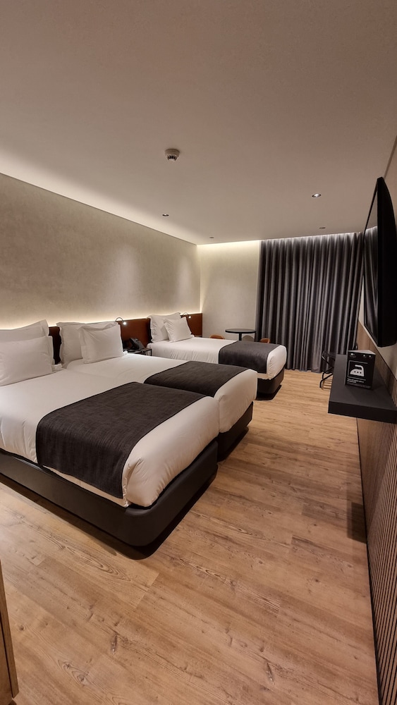 Hotel Príncipe Ávila - Photo 12