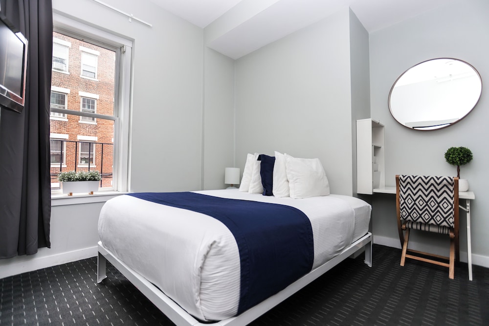 Economy Room photo 1