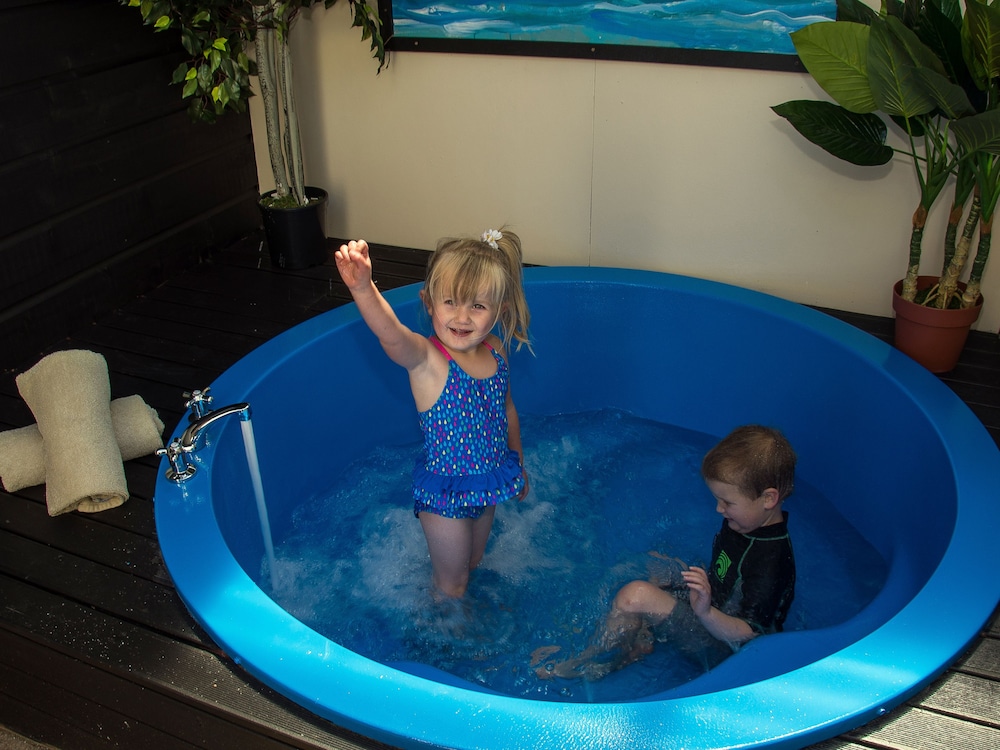 Family Apartment, Hot Tub photo 2