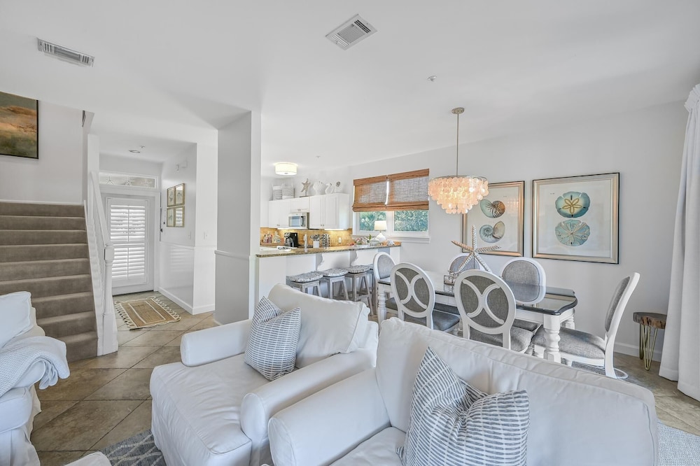 Condo, Multiple Beds (Turnberry 8550)