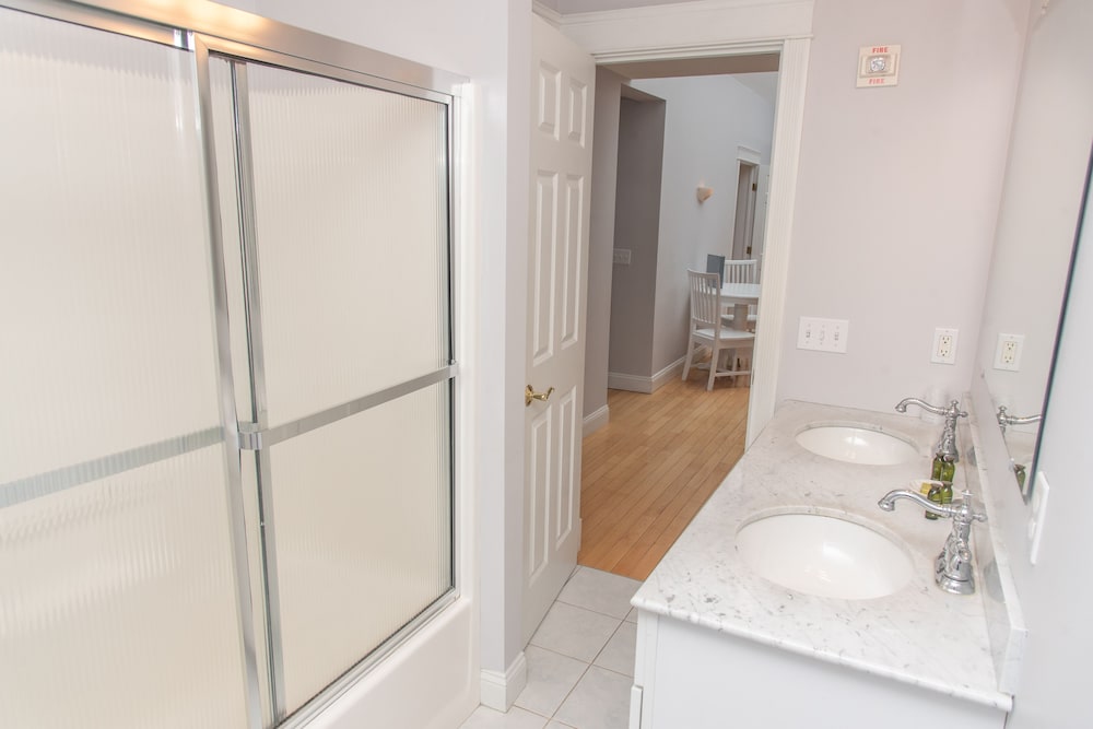 Apartment photo 3