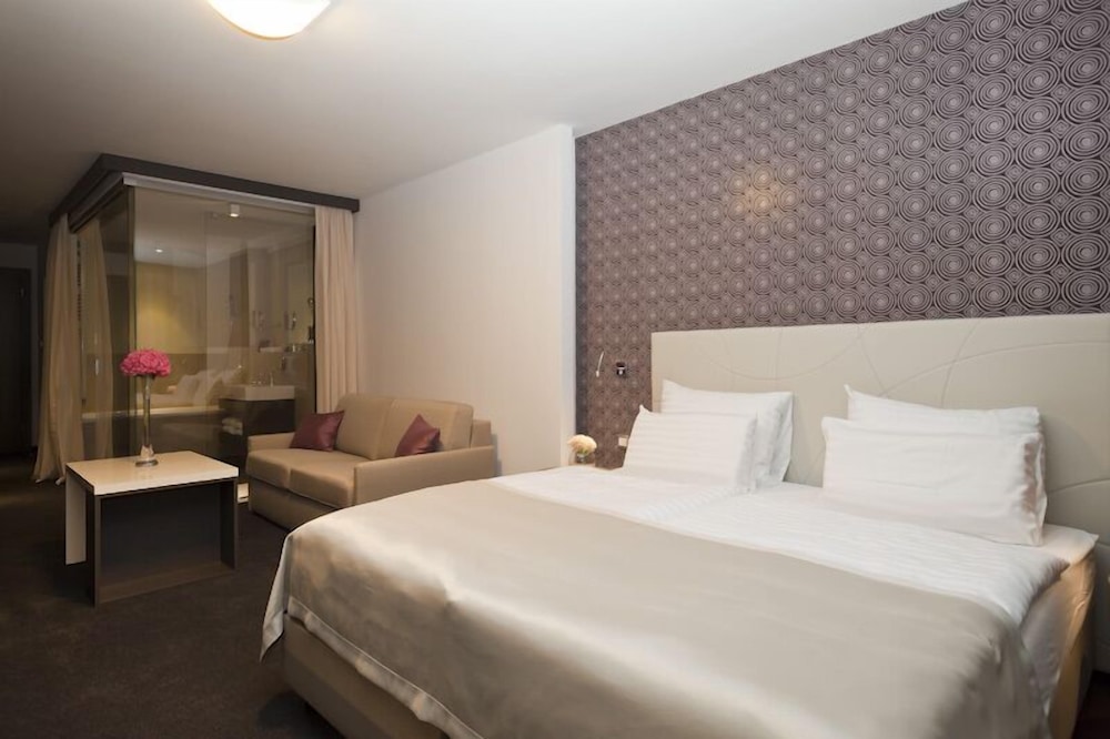 Superior Double Room photo 2
