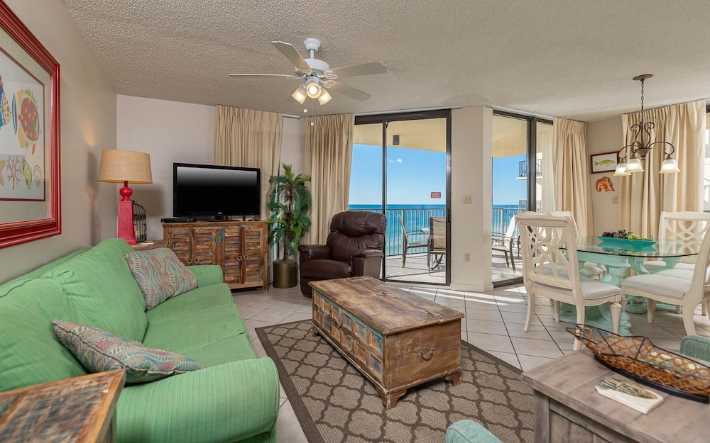 Condo, 3 Bedrooms