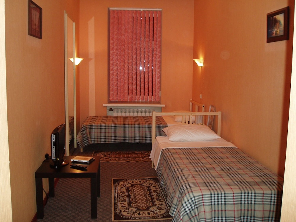 Twin Room, Shared Bathroom