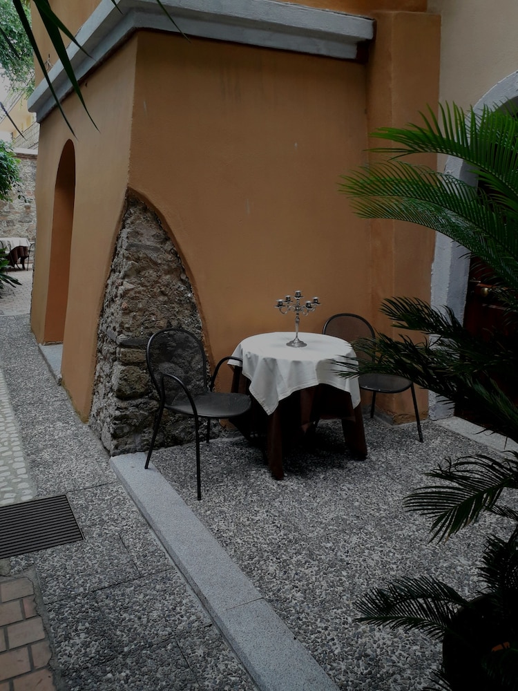 Standard Room - Photo 16