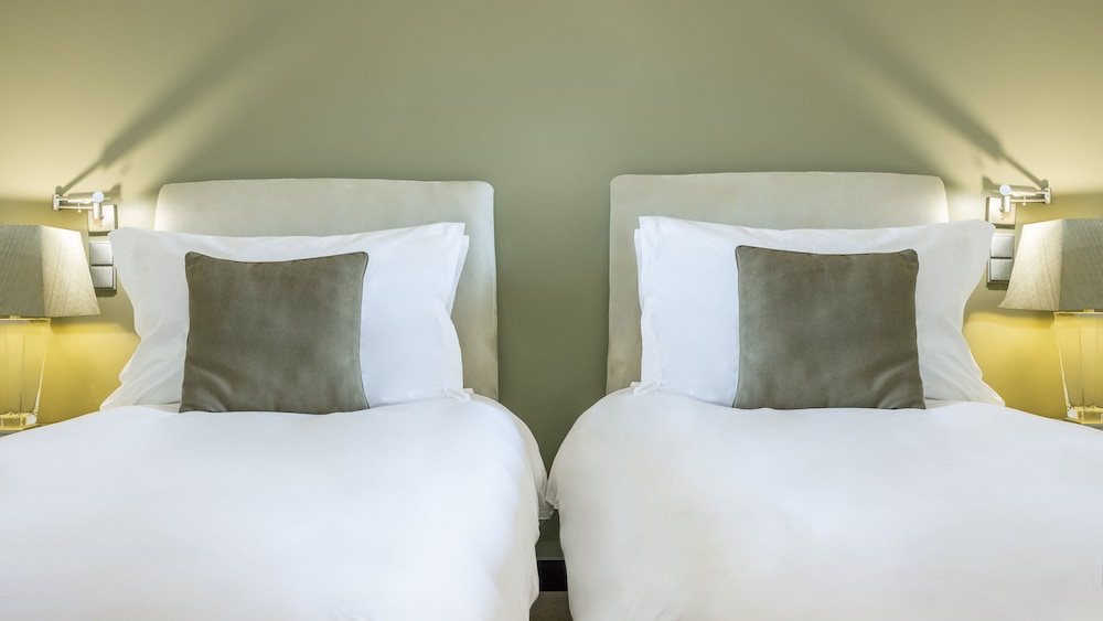 Standard Room, 2 Twin Beds, Accessible - Photo 6