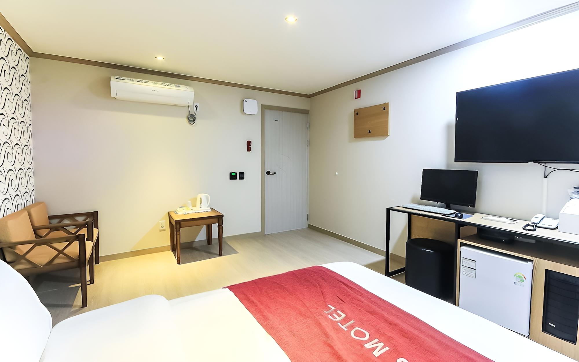 Room (General room (hot water mat room insp) - Photo 4