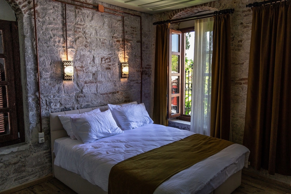 Comfort Triple Room photo 3