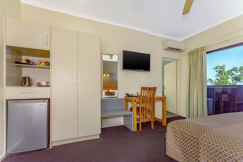 Superior Room, 1 King Bed