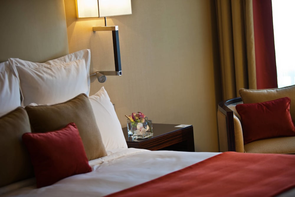 Room, 2 Double Beds, City View photo 2