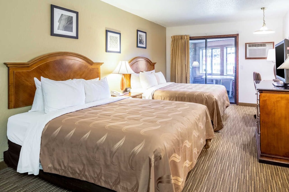 Suite, 2 Queen Beds, Non Smoking photo 1