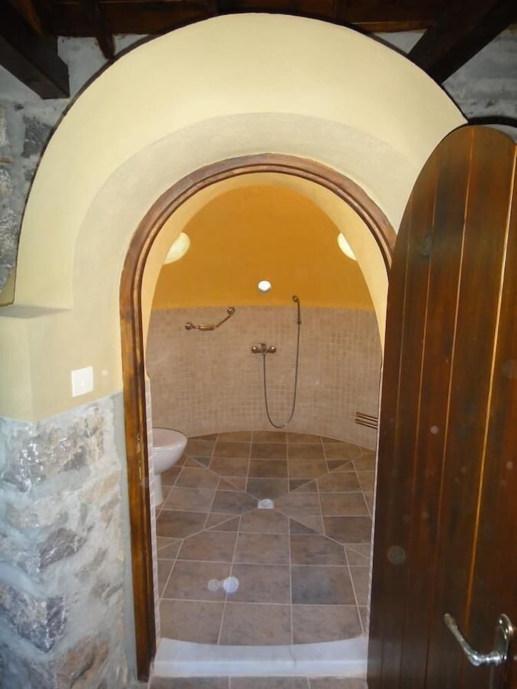 Villa photo 2