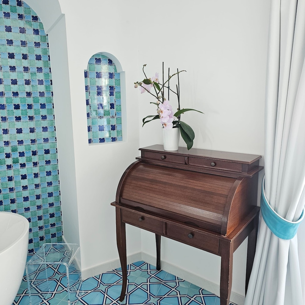 Charming Suite - Photo 3