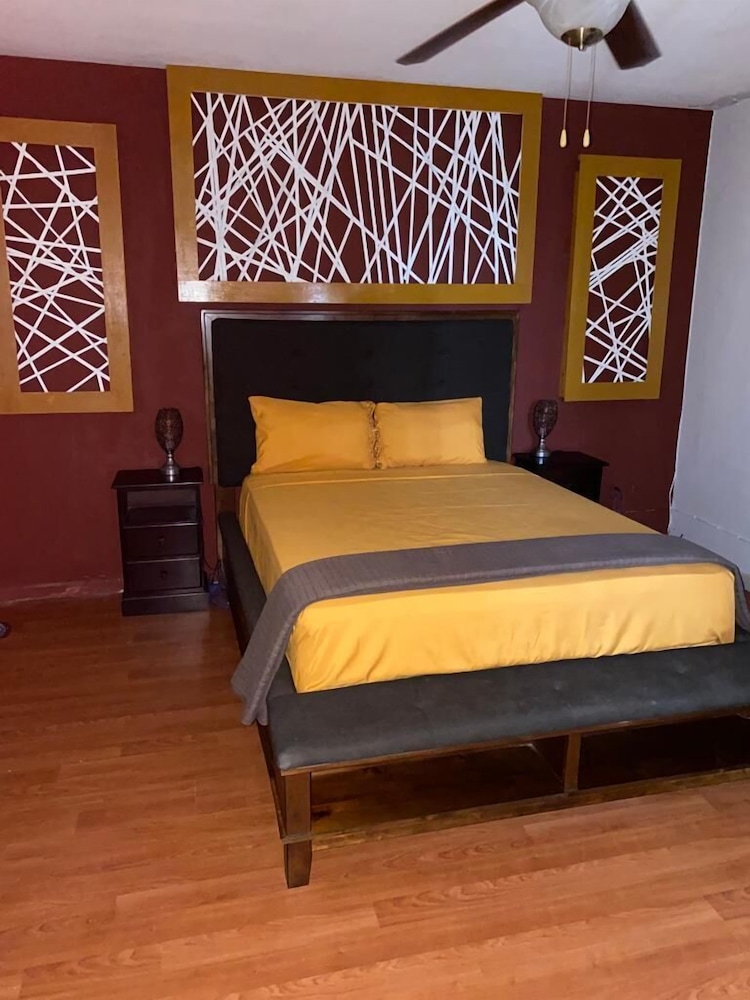 Premium Room, 1 Queen Bed