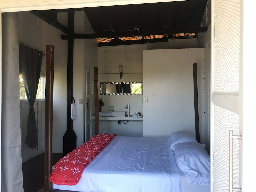 Deluxe Room, Multiple Beds, Non Smoking, Ocean View photo 3