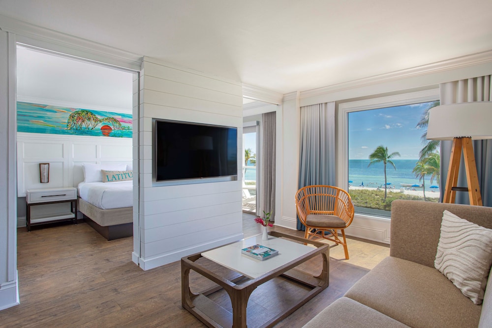 Suite, 1 Bedroom, Ocean View photo 3
