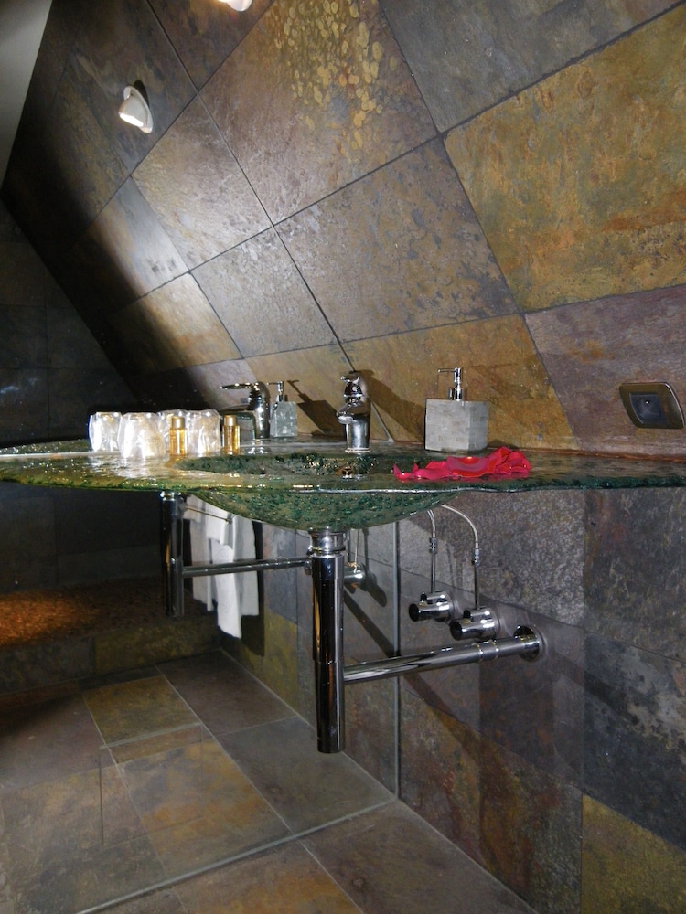 Triple Room - Photo 7