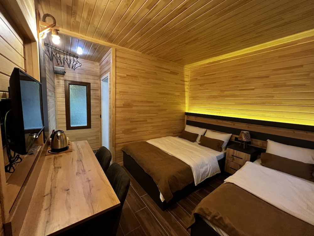 Deluxe Triple Room photo 1