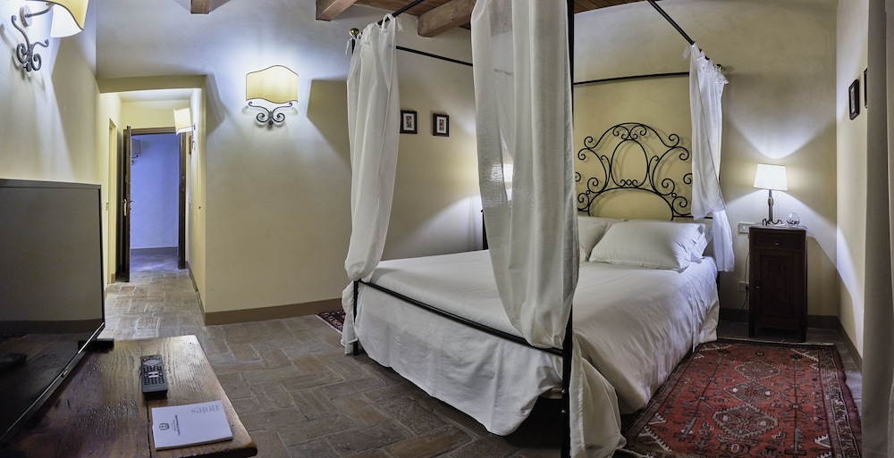 Superior Double Room - Photo 11