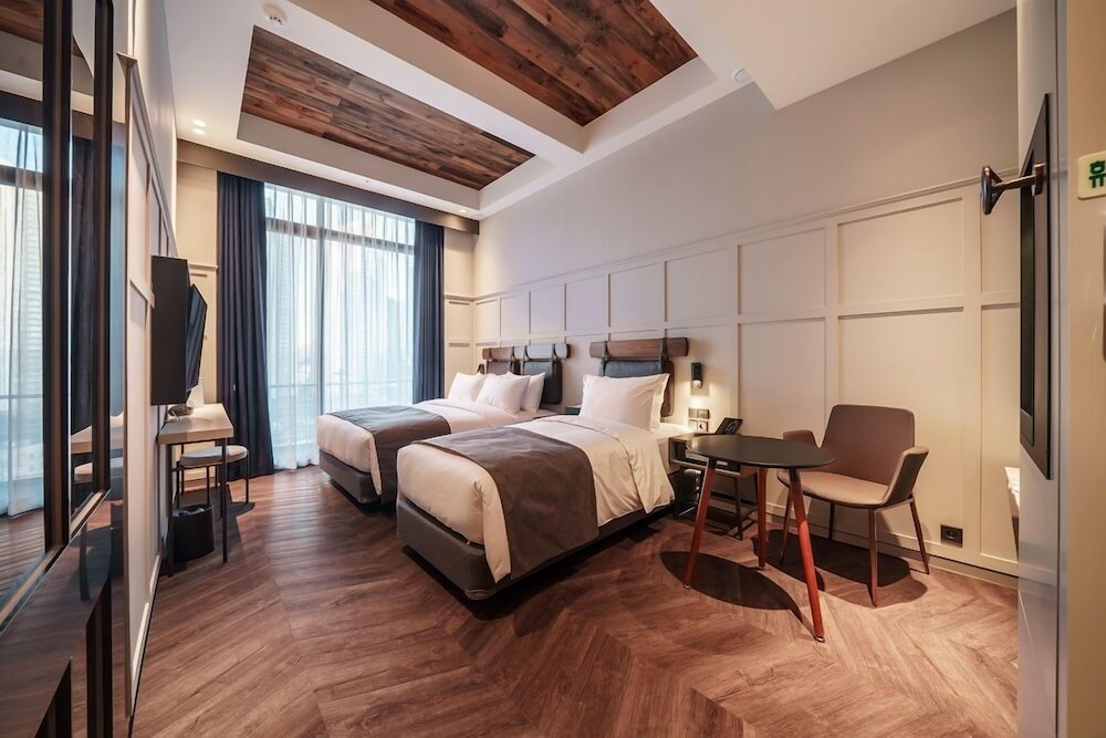 Family Twin Room - Photo 4